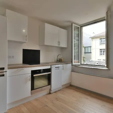 Apartman Duplex A Deux Pas De La Place Stanislas Nancy